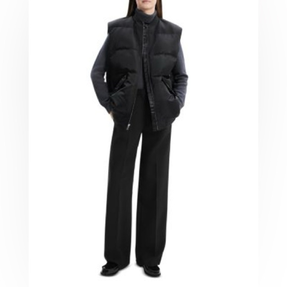 Theory
Oversized Flight Vest